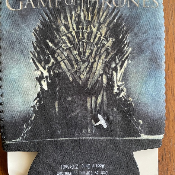 🎁 Game Of Thrones koozie NWT great stocking stuffer for a fan! - Picture 2 of 2